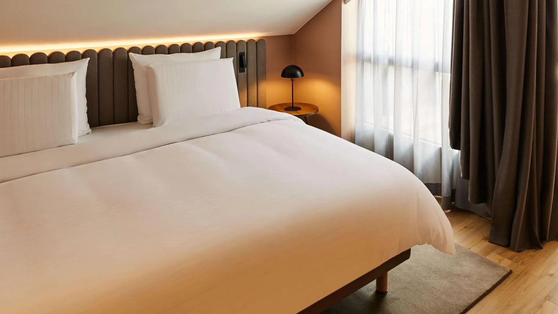 מלון Pullman Stuttgart Fontana